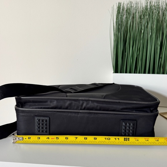 Acer Black Laptop Bag - Picture 4 of 10